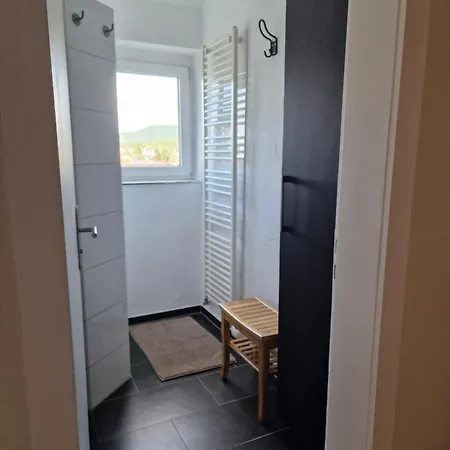 Ferienwohnung An Der Limburg * 泰克山麓魏尔海姆